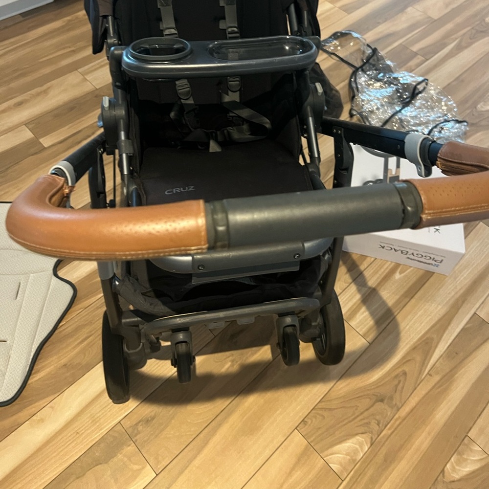 Uppababy Cruz leather handlebar covers